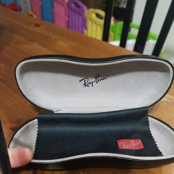 Ray-Ban Frame - Picture 5 of 5